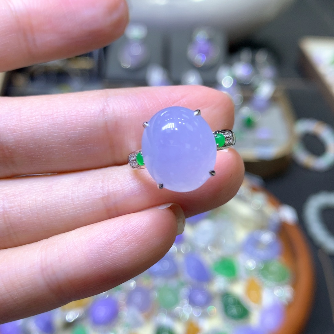 【闪购商品】翡翠颈饰18K金镶嵌翡翠吊坠项链