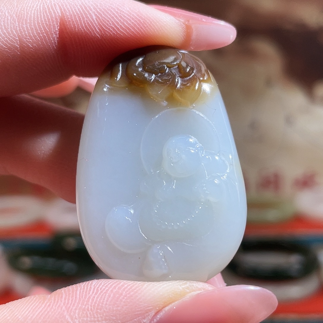 和田玉（糖玉）未镶嵌颈饰