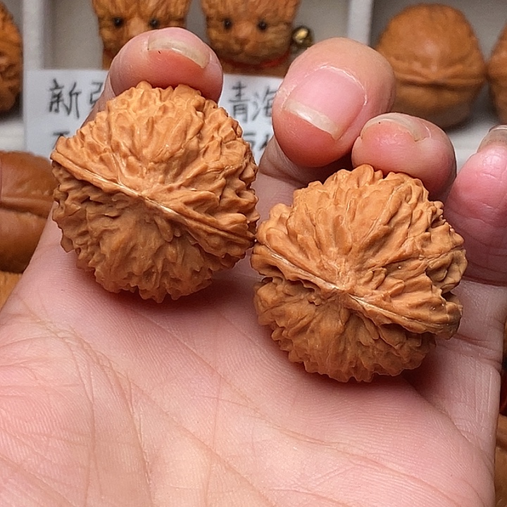 吊坠文玩核桃麒麟球