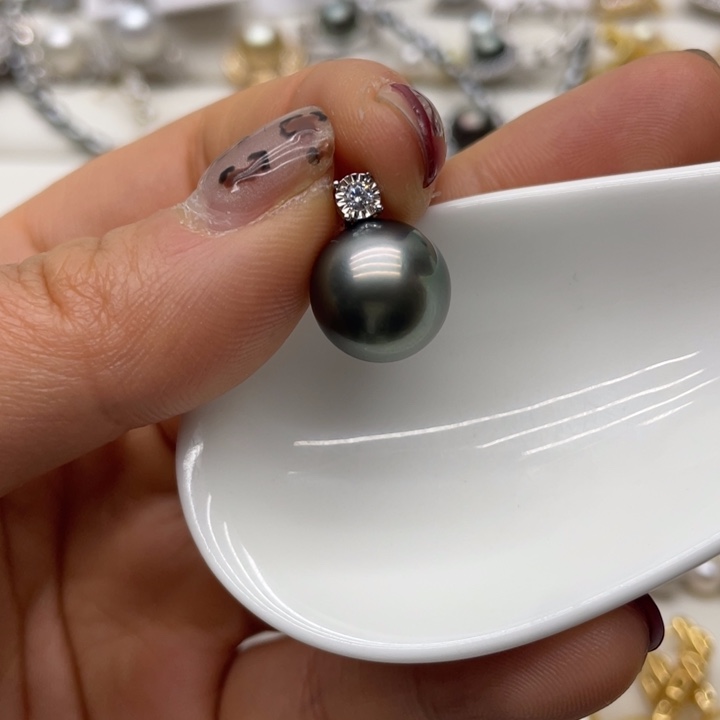 海水珍珠吊坠(不含链)18K金镶嵌