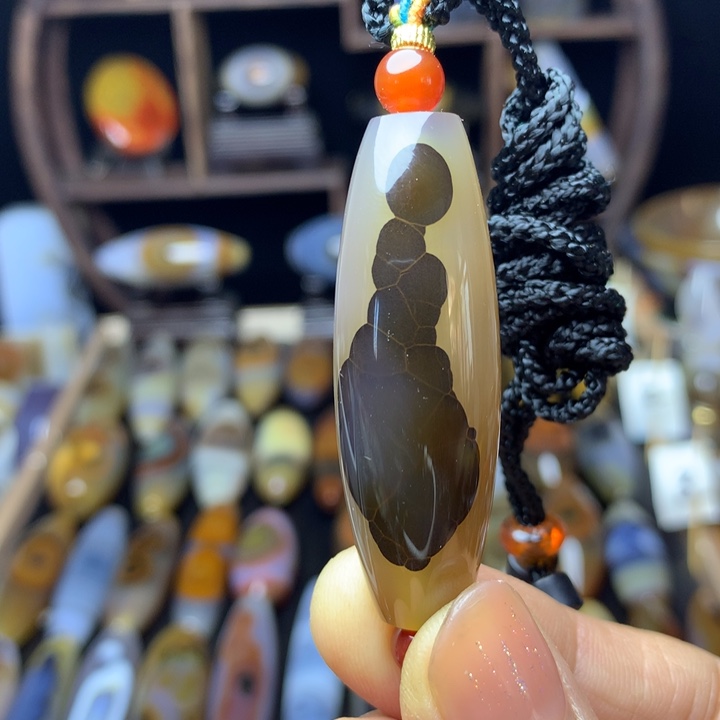 玛瑙/玉髓颈饰未镶嵌