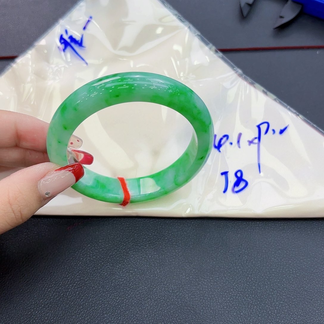 翡翠手镯未镶嵌手镯58圈口