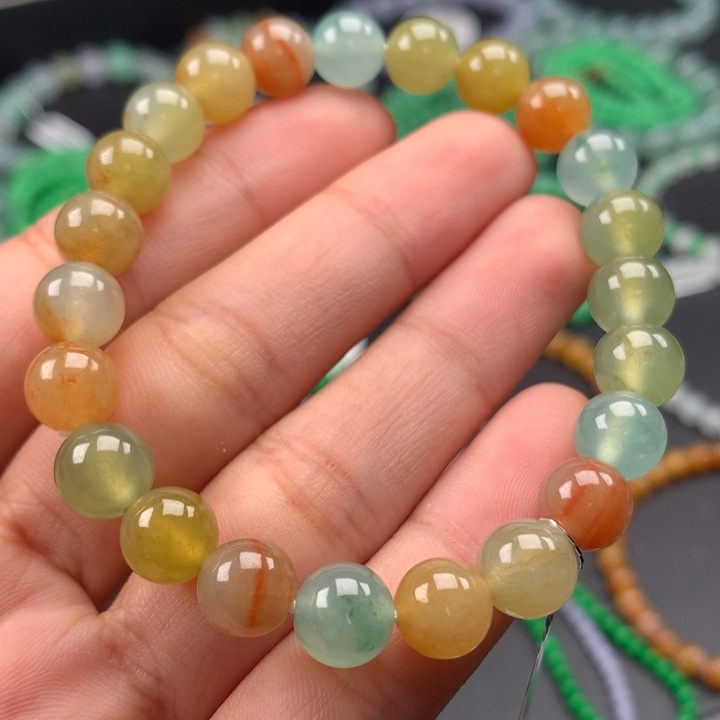 翡翠手镯未镶嵌卡