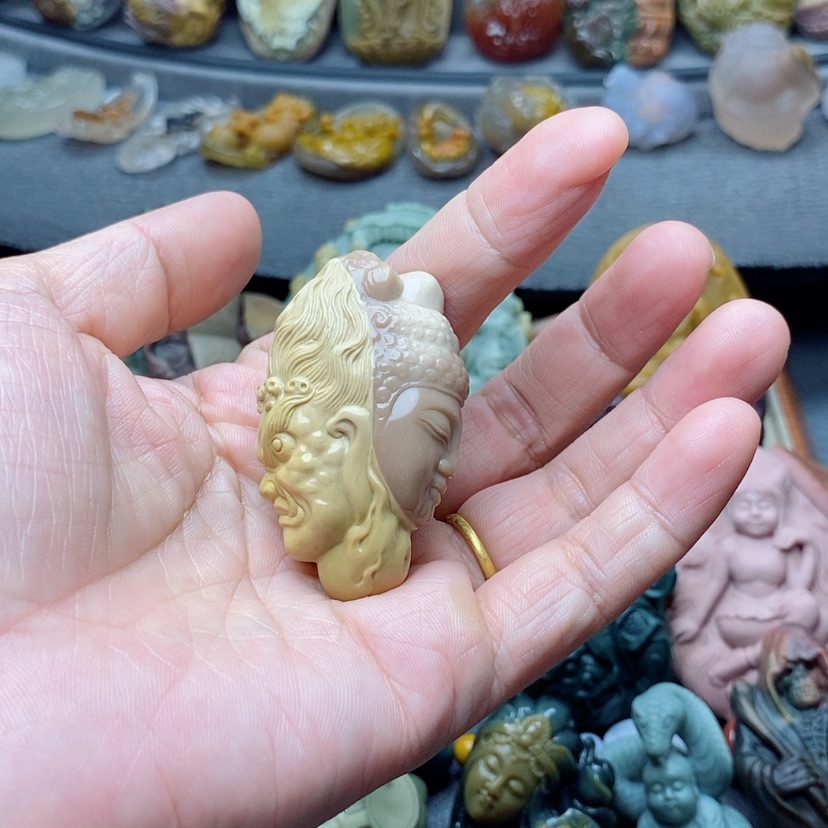 【闪购商品】定制石英质玉吊坠未镶嵌