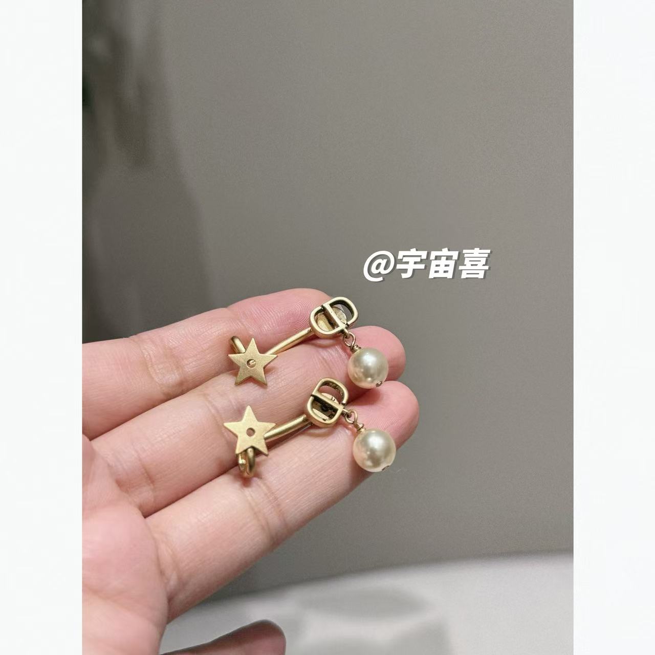 铜合金仿珍珠耳饰 Q1-070【黑金猪鼻子前后贝珠五角星耳排耳钉】