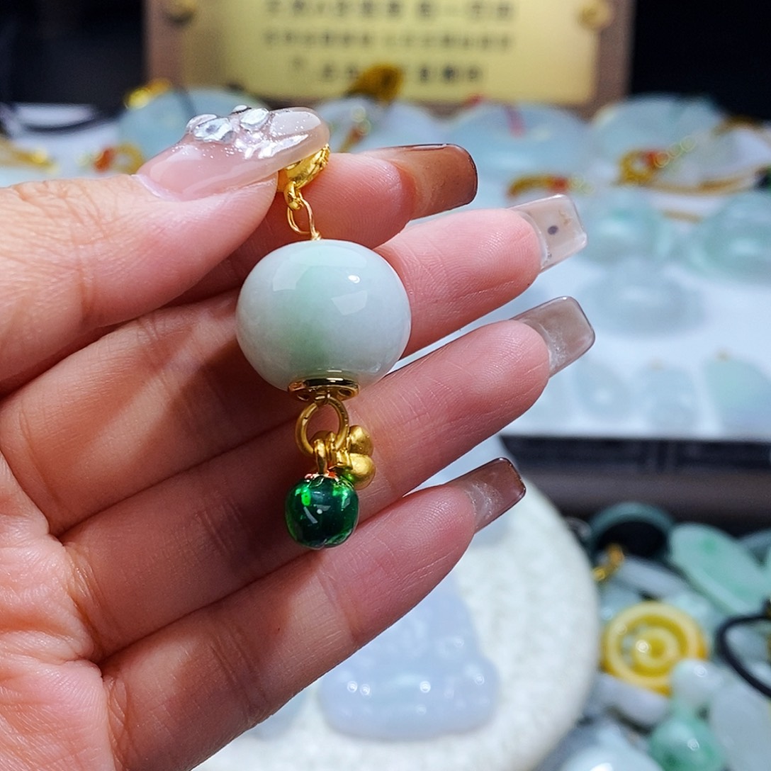 翡翠未镶嵌毛衣链8042