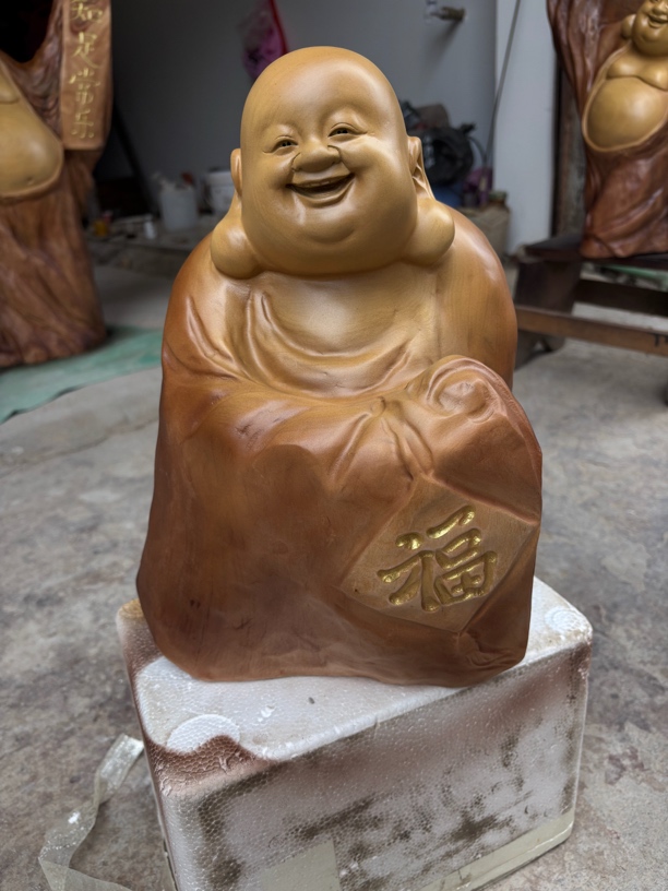 香樟木雕刻人物摆件