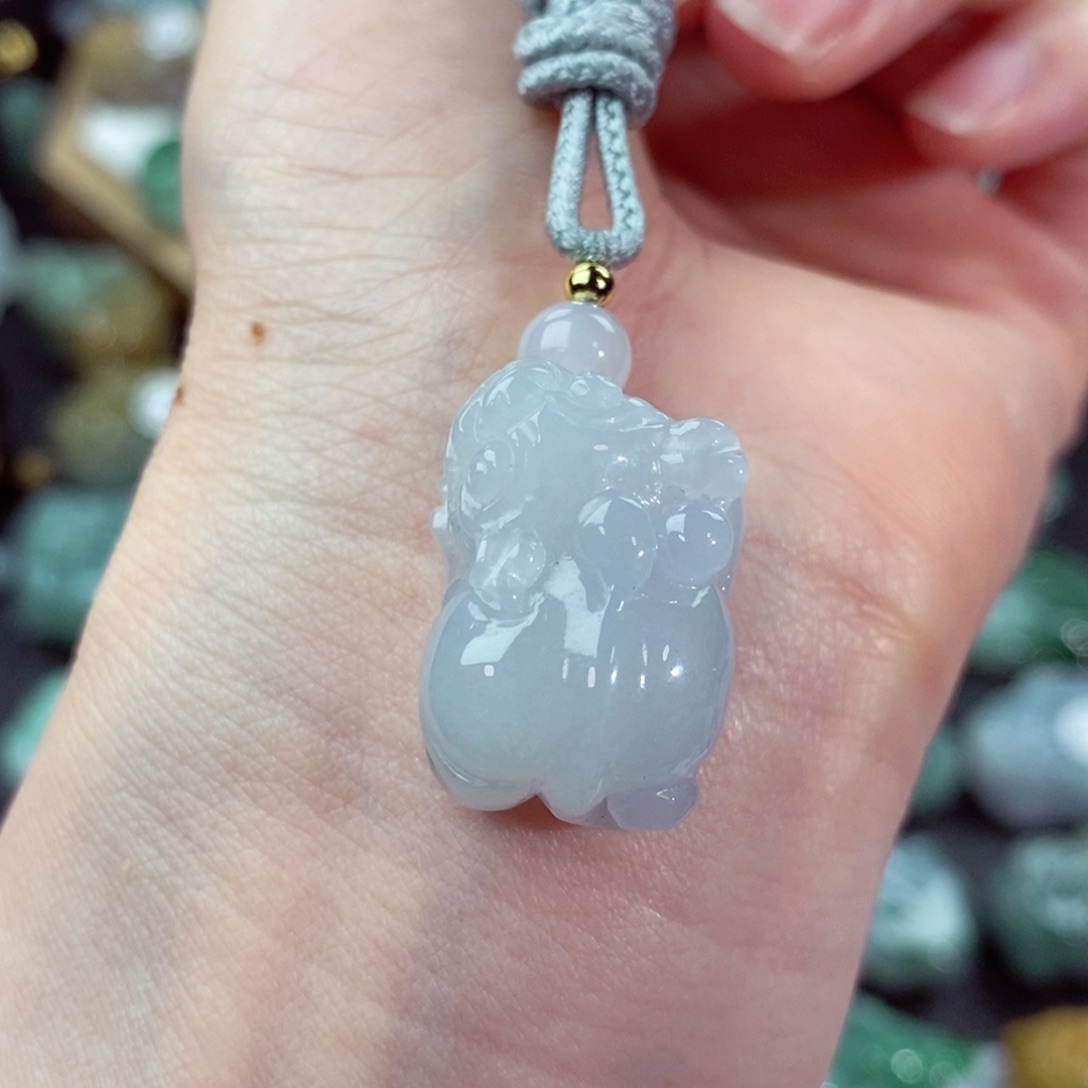 翡翠颈饰未镶嵌天然