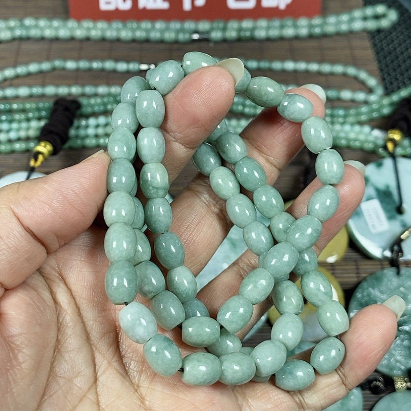 【闪购商品】翡翠颈饰未镶嵌西****)玉吊坠