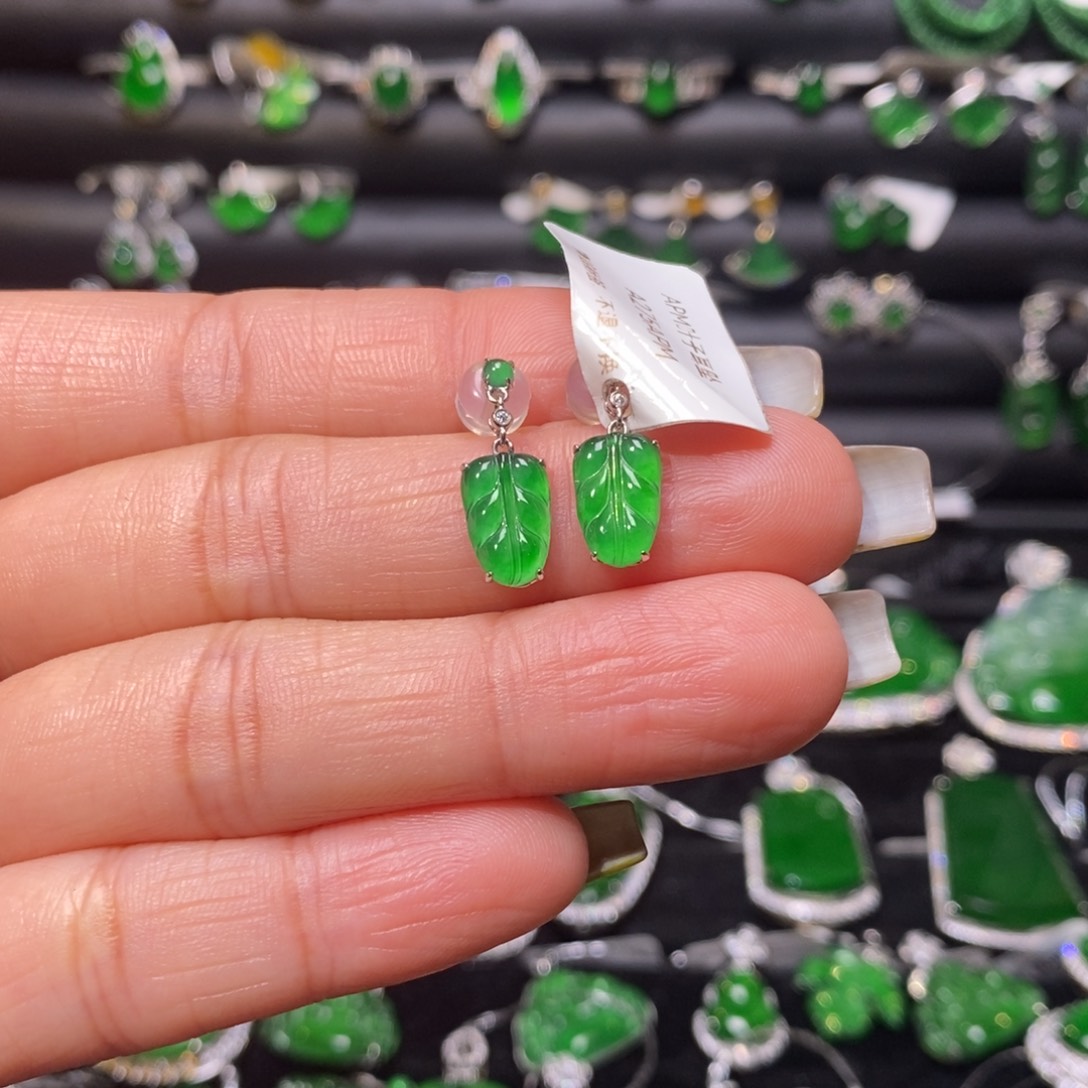 翡翠耳饰18K金镶嵌叶子耳钉