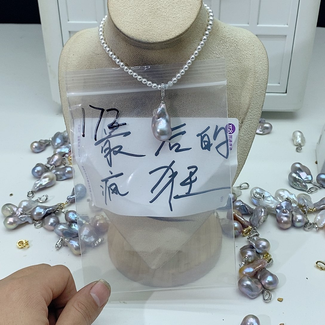淡水珍珠颈饰合金