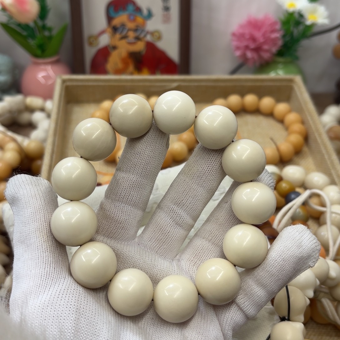 菩提根/象牙果吊坠20干磨瑕疵牙果圆珠685