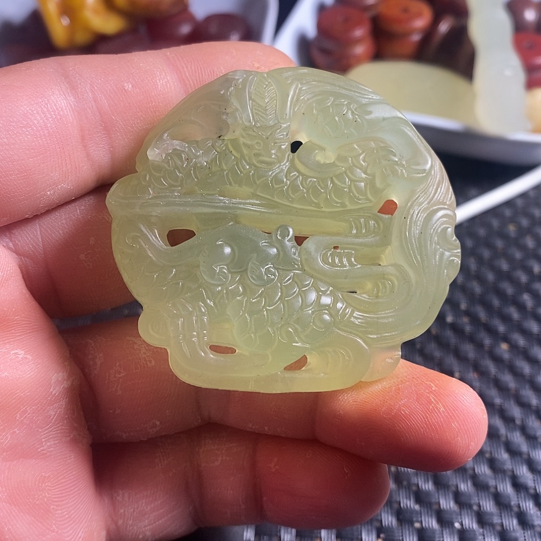 蛇纹石玉合金颈饰