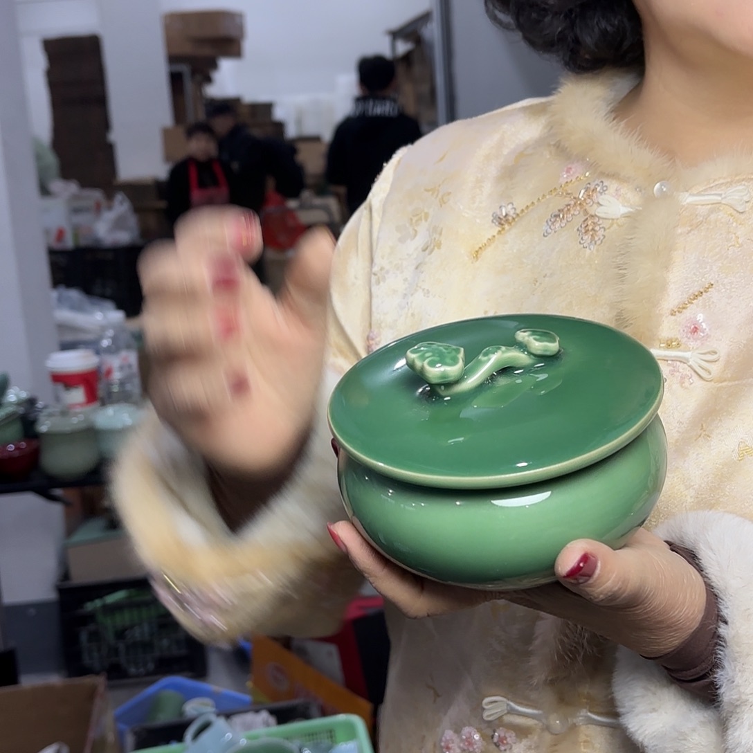 龙泉云间青瓷小米茶器