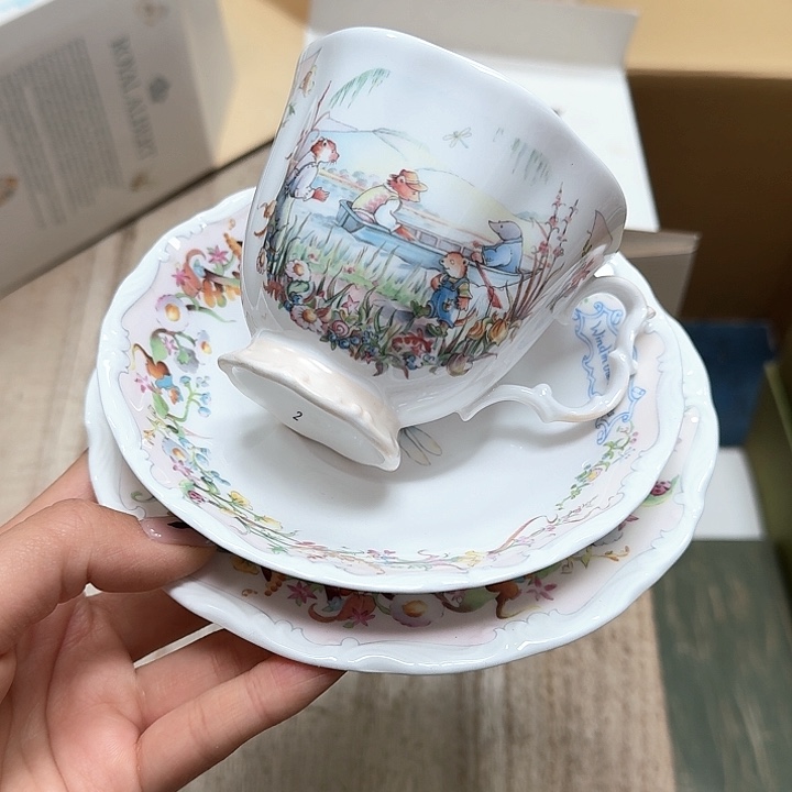 瓷片噗哈哈哈哈哈哈哈哈我