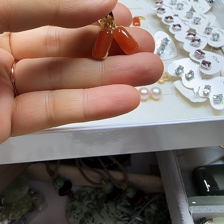 婷***婷南红玛瑙未镶嵌耳饰耳饰