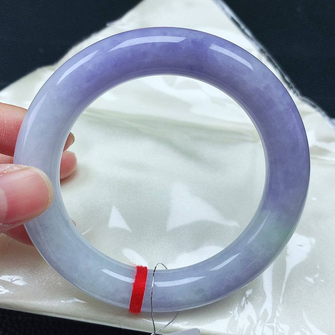 翡翠手镯未镶嵌56+胖