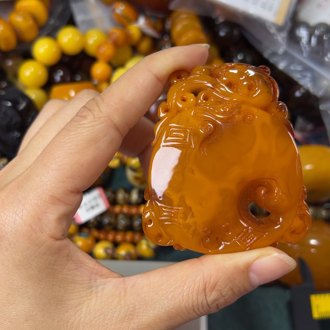 琥珀珠宝奇石未镶嵌80