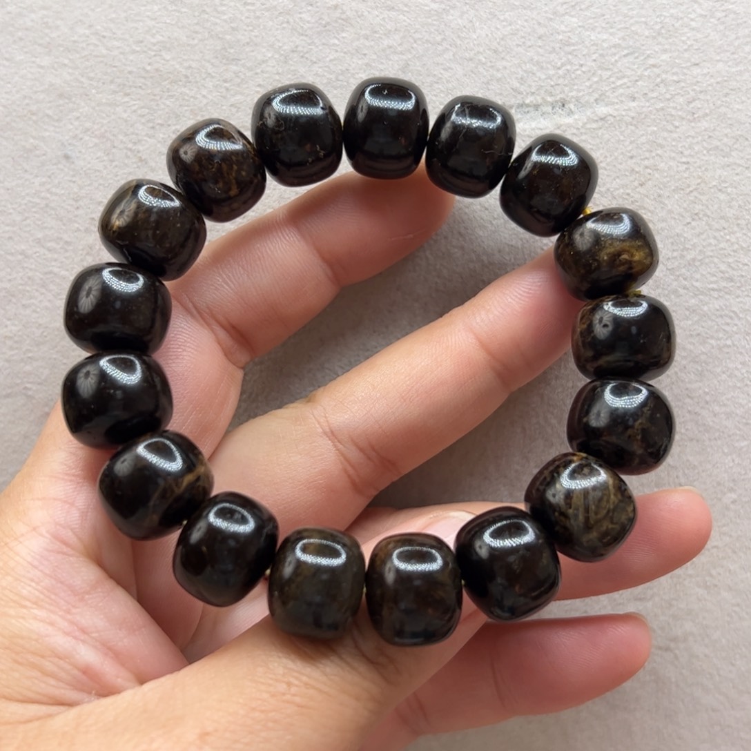 琥珀未镶嵌珠宝奇石14+