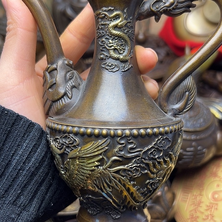 铜器摆件老王直播间
