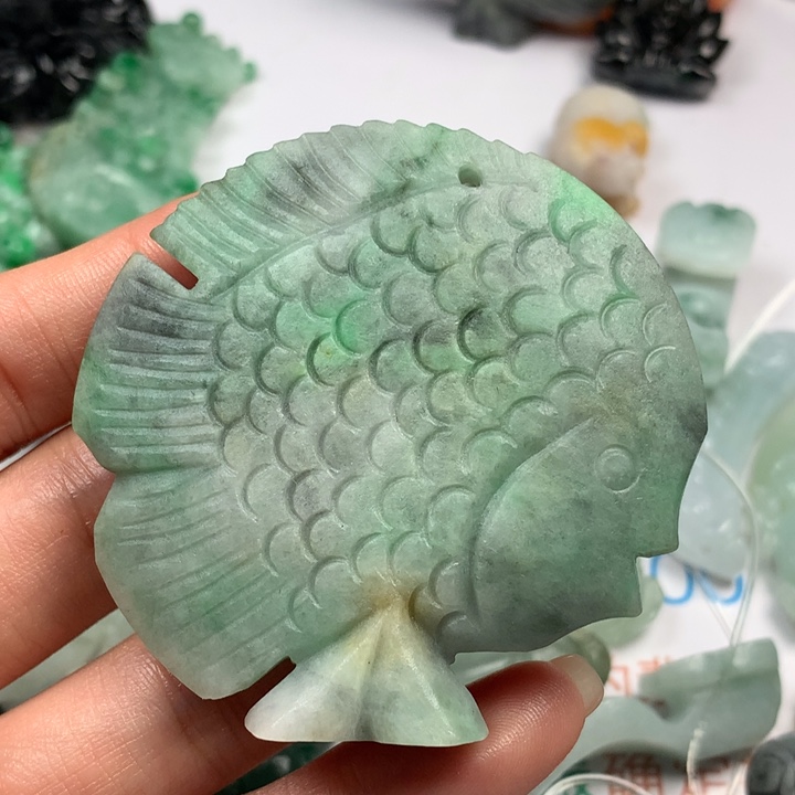 定制翡翠未镶嵌翡翠
