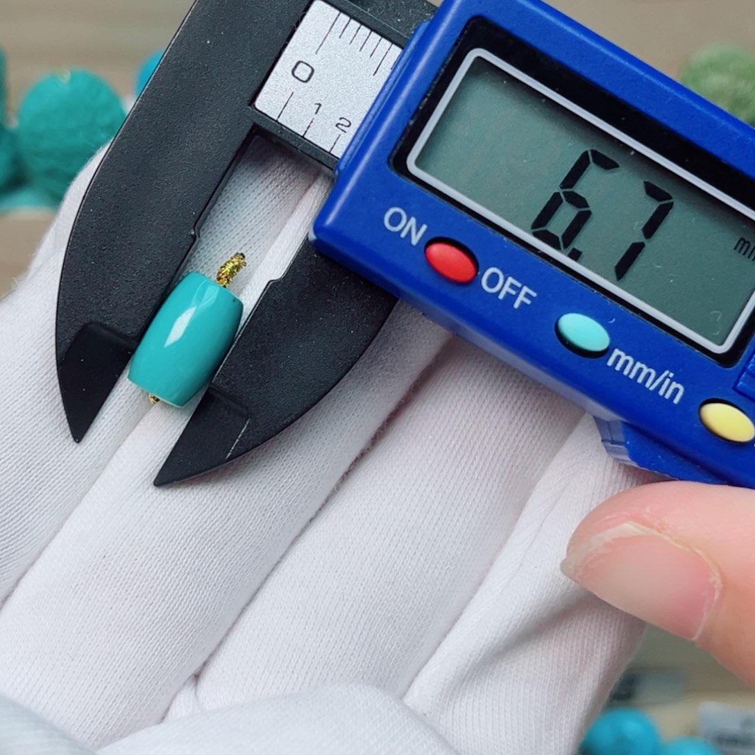 绿松石未镶嵌直切桶珠