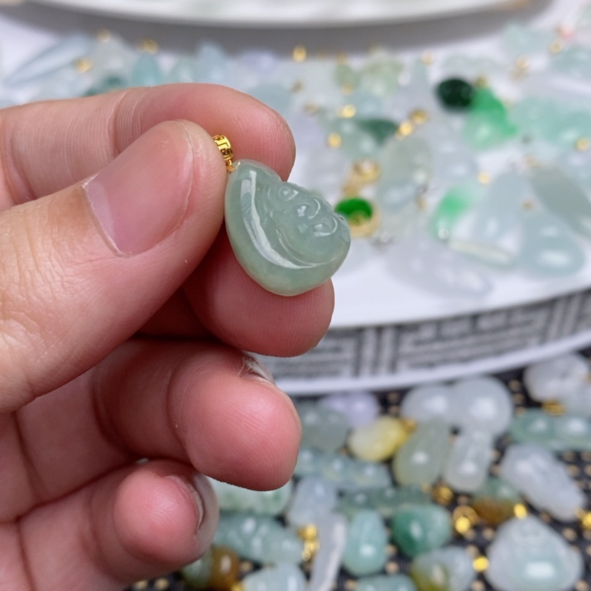 【闪购商品】翡翠18K金镶嵌吊坠(不含链)小松鼠