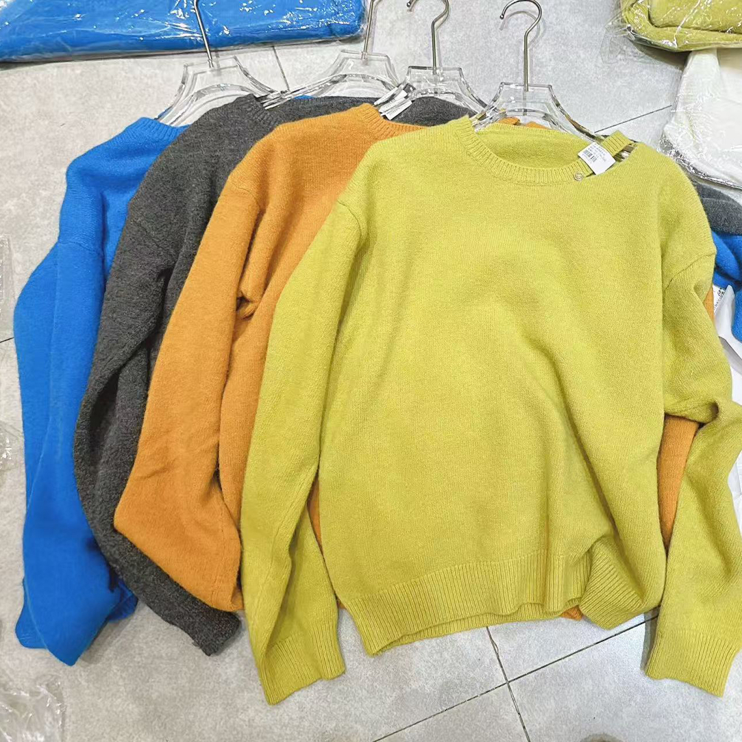 A丽家～～设计款锁骨打底