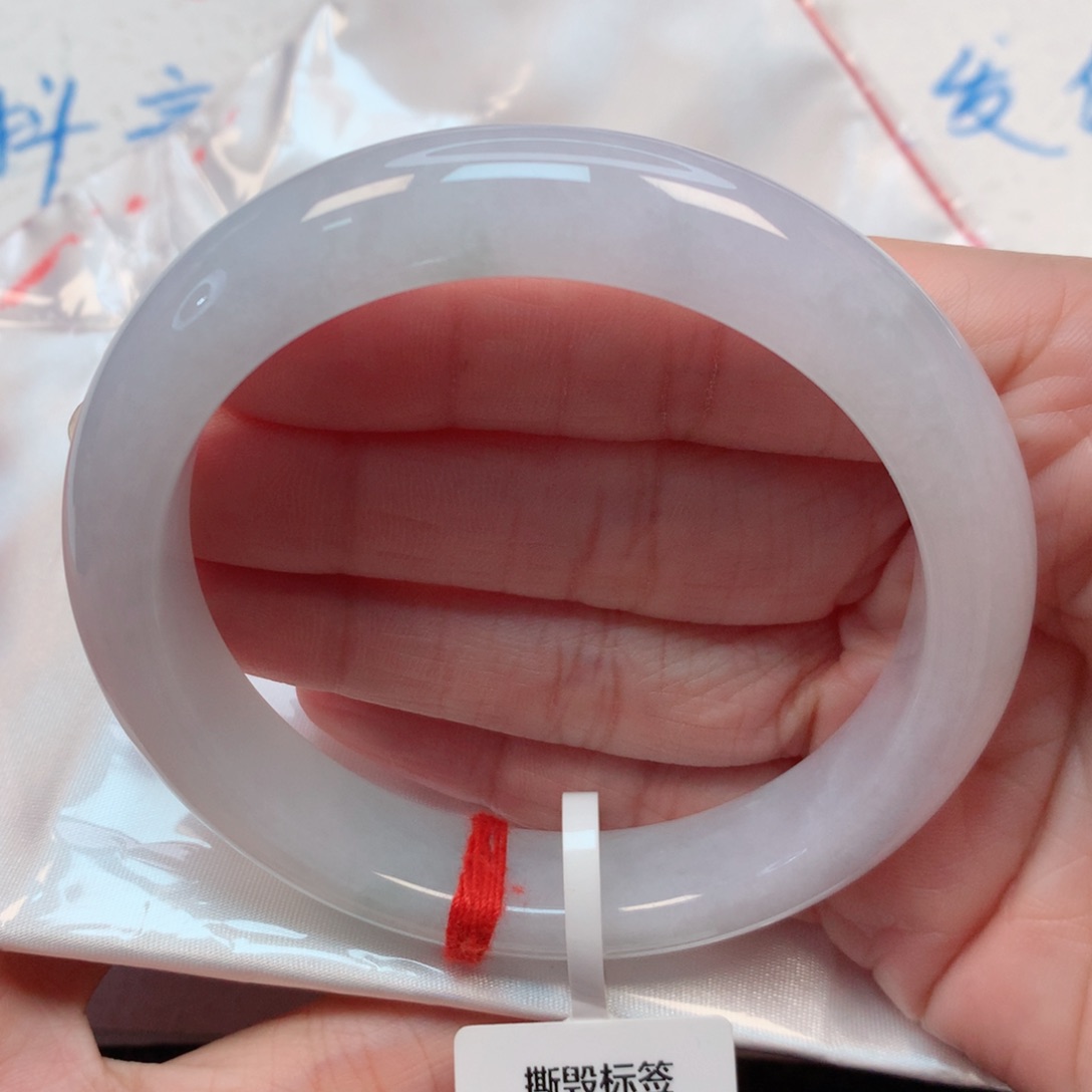 翡翠手镯未镶嵌59.5圈