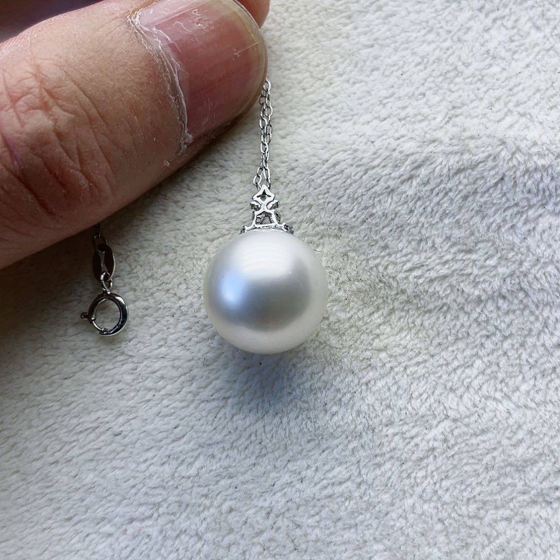 海水珍珠颈饰18K金镶嵌