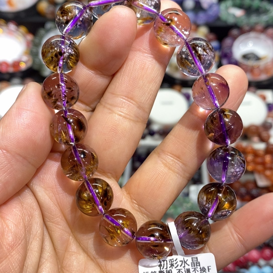 水晶手串未镶嵌透体紫钛