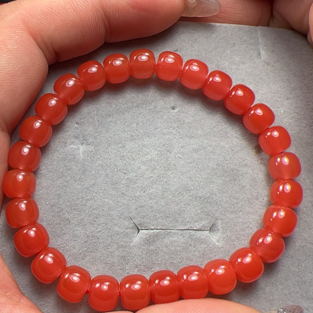 南红玛瑙手串未镶嵌