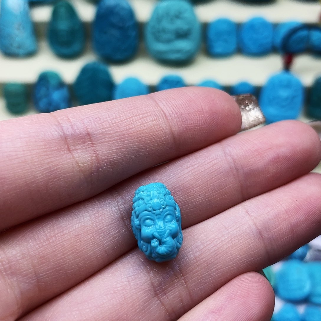 未镶嵌绿松石珠宝奇石