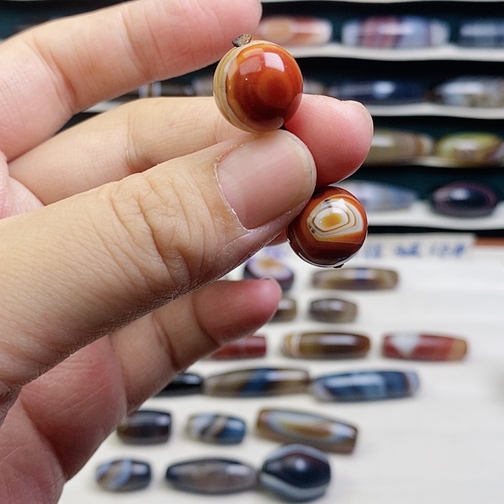 ****雅玛瑙/玉髓未镶嵌颈饰