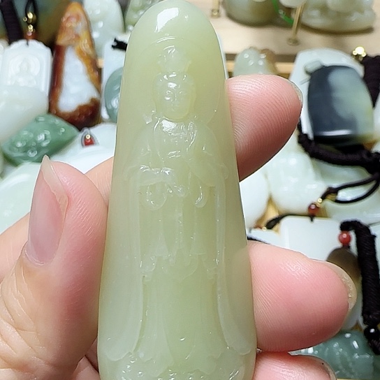 和田玉颈饰未镶嵌