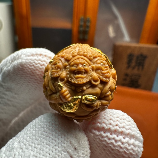 锦溪出品三头六臂大黑天，猴头雕刻单颗尺寸18➕mm