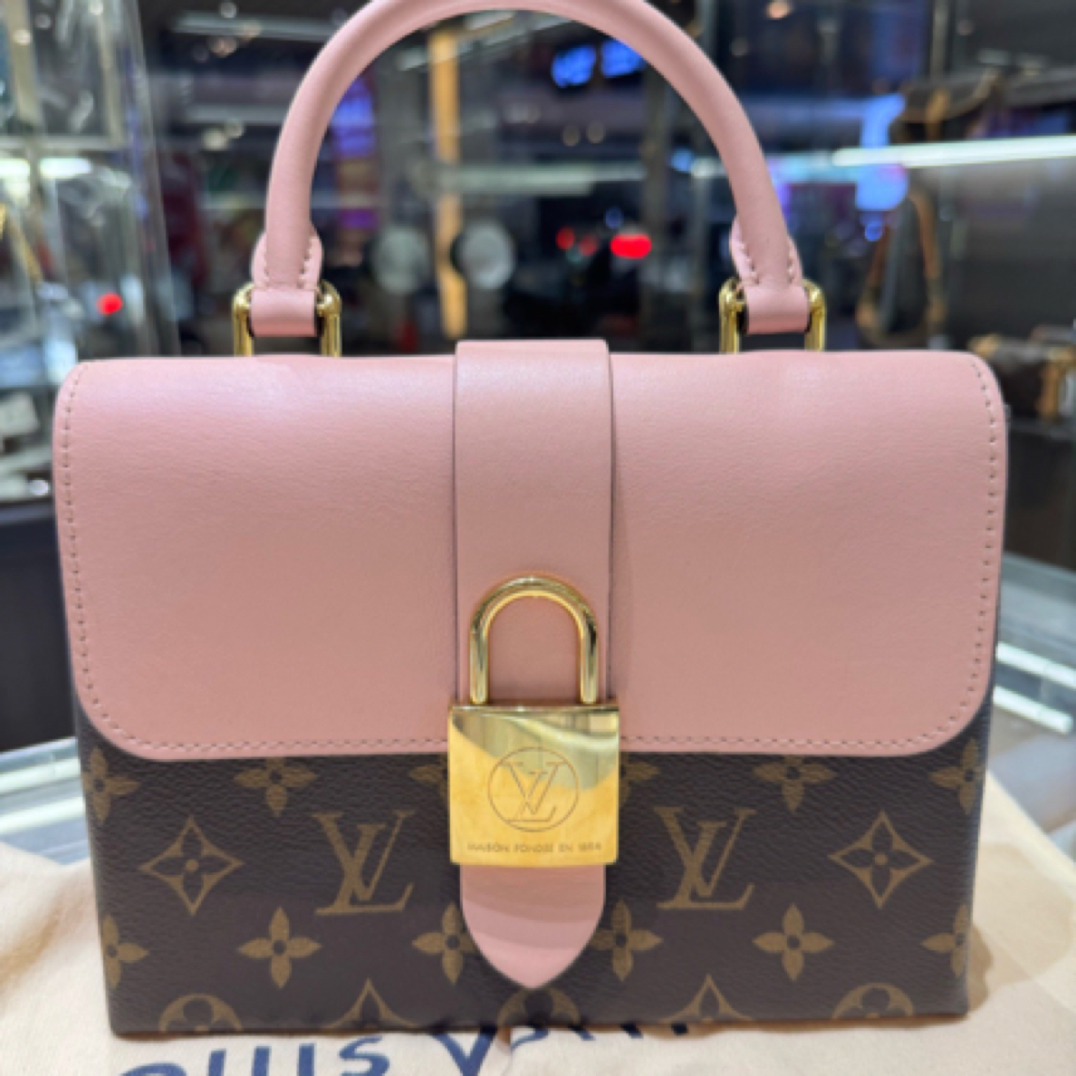 95新 LouisVuitton/路易威登 14772659/KIKIFIFI/粉锁头包