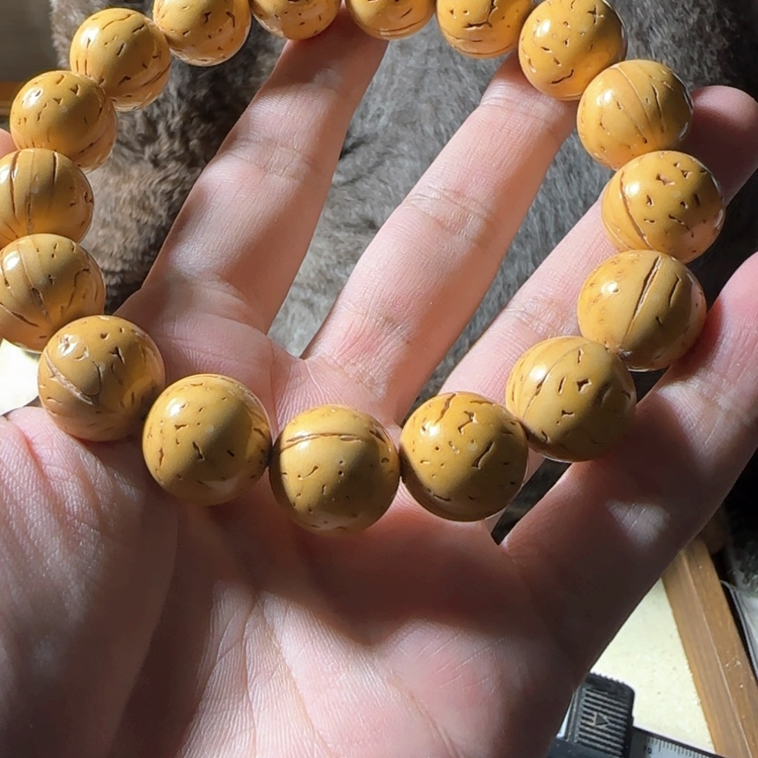 桃核吊坠盘锦奶油核正圆