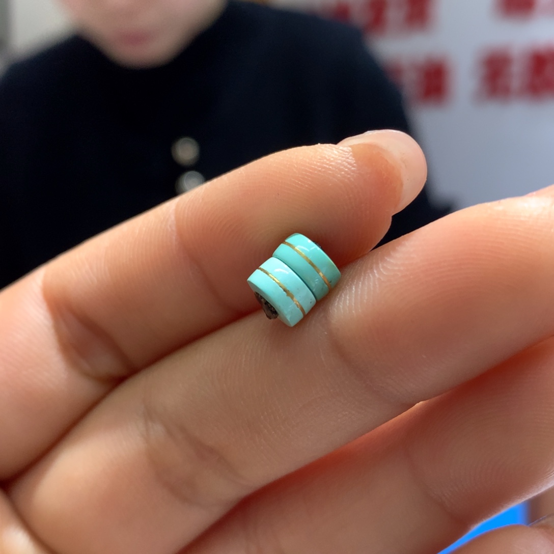 绿松石配饰未镶嵌