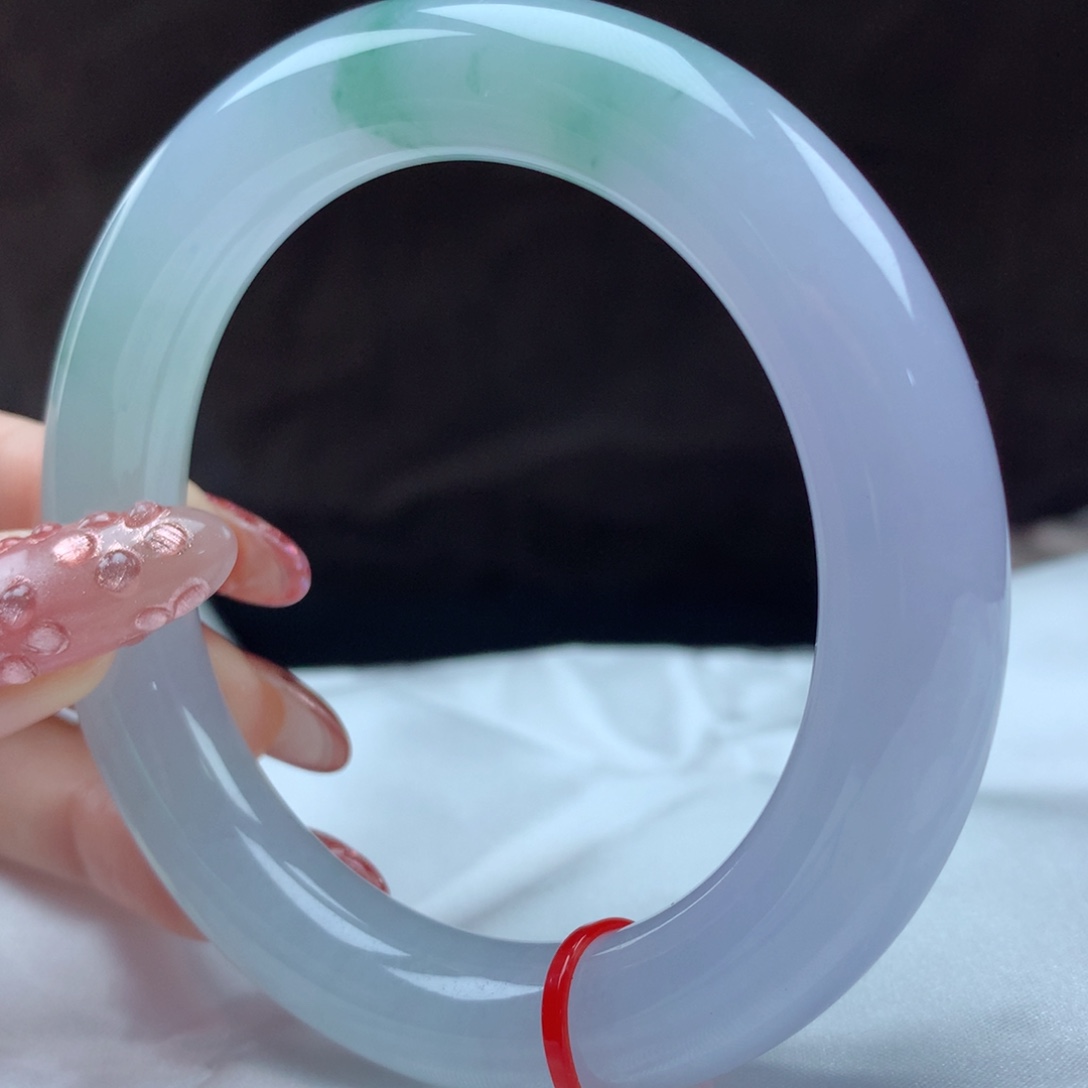 未镶嵌手镯（圆镯）翡翠97251，