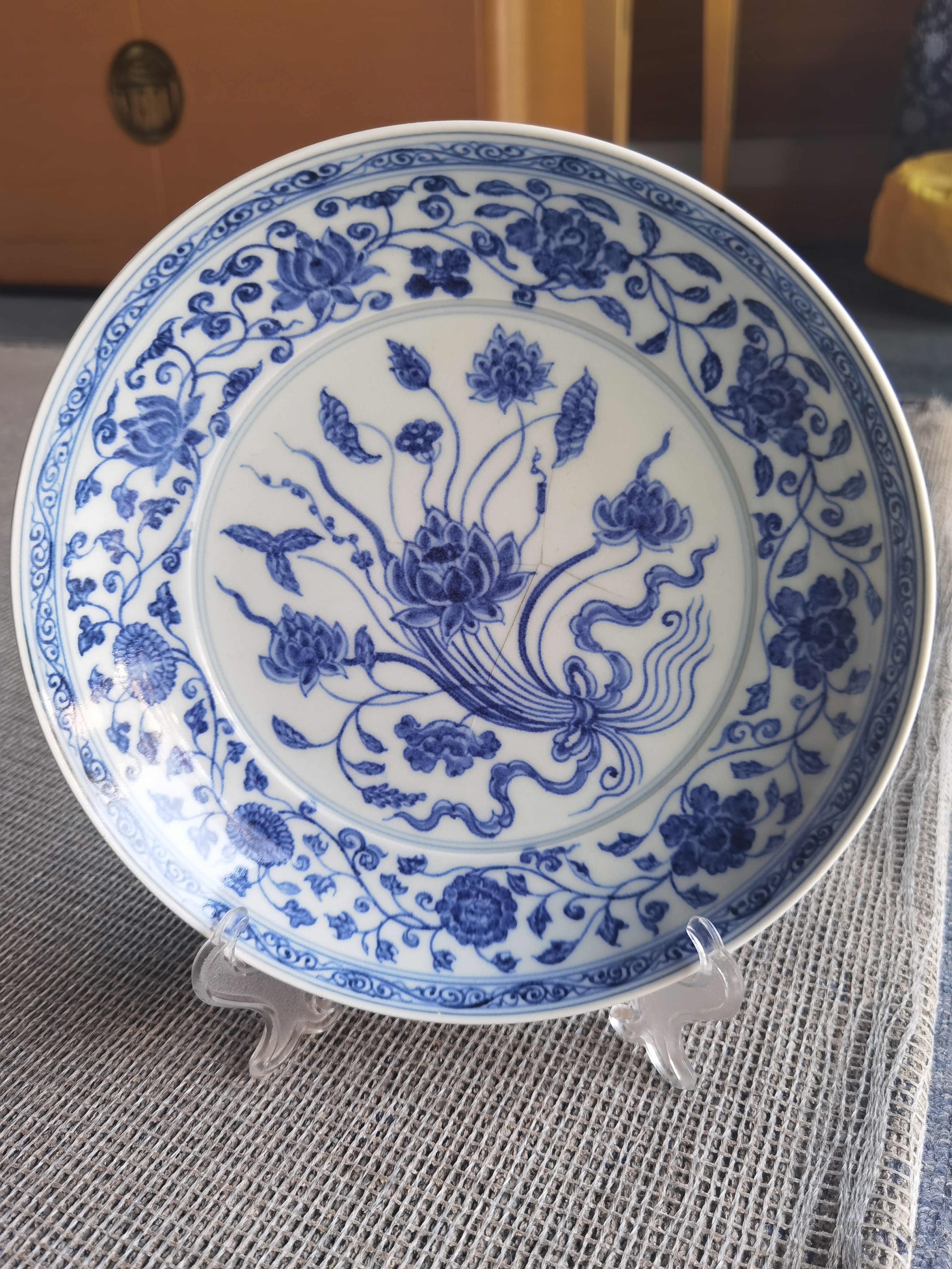 青花一把莲纹盘（青花瓷）