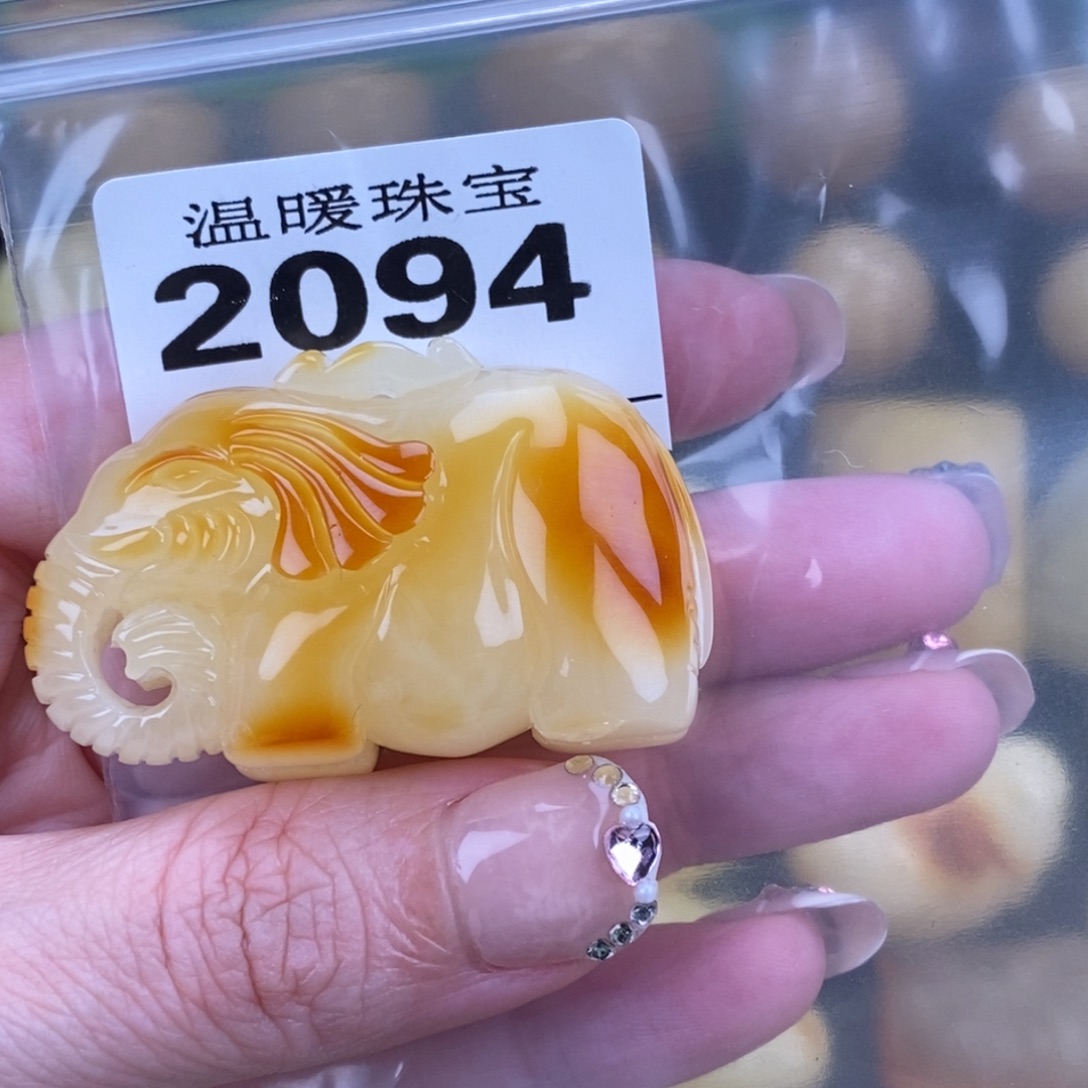 琥珀未镶嵌珠宝奇石