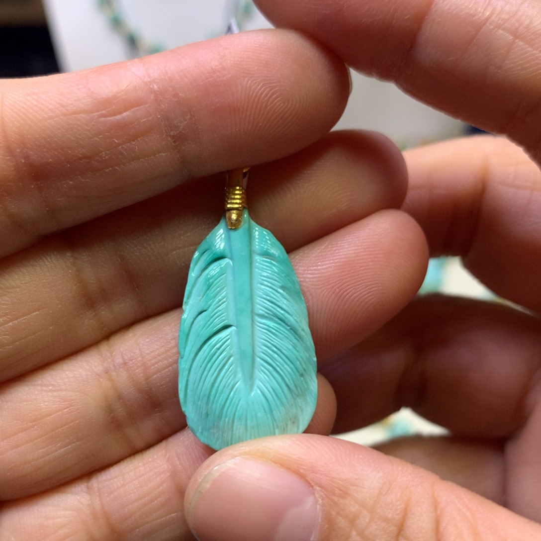 绿松石18K金镶嵌挂件