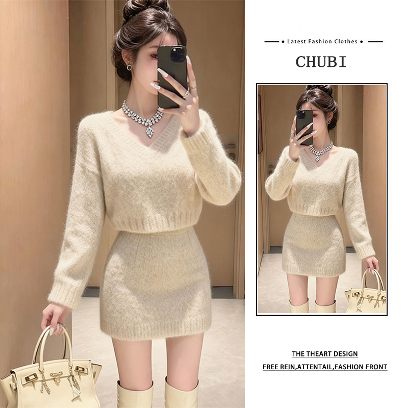 韩系秋冬穿搭一整套女超好看气质v领针织毛衣小香风包臀裙两件套