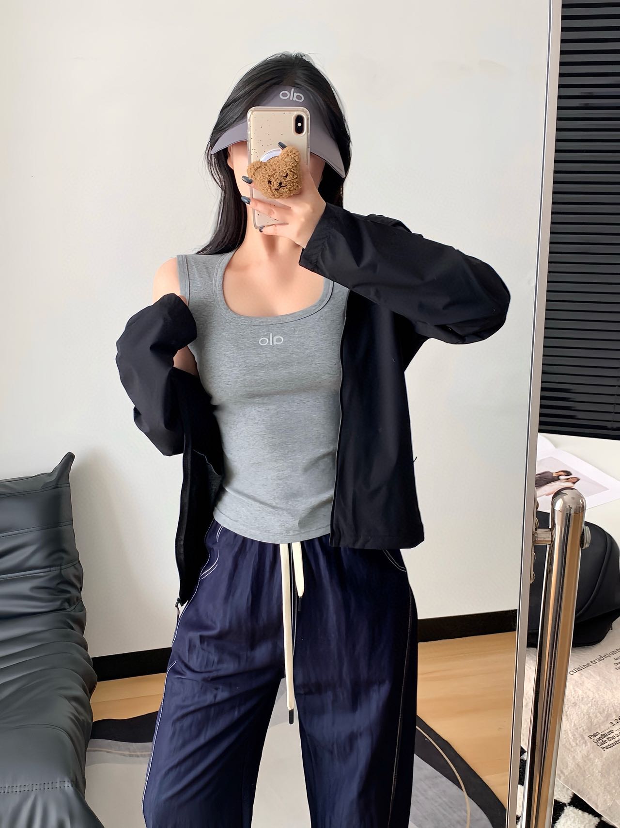 Alo yoga 遮阳空顶帽