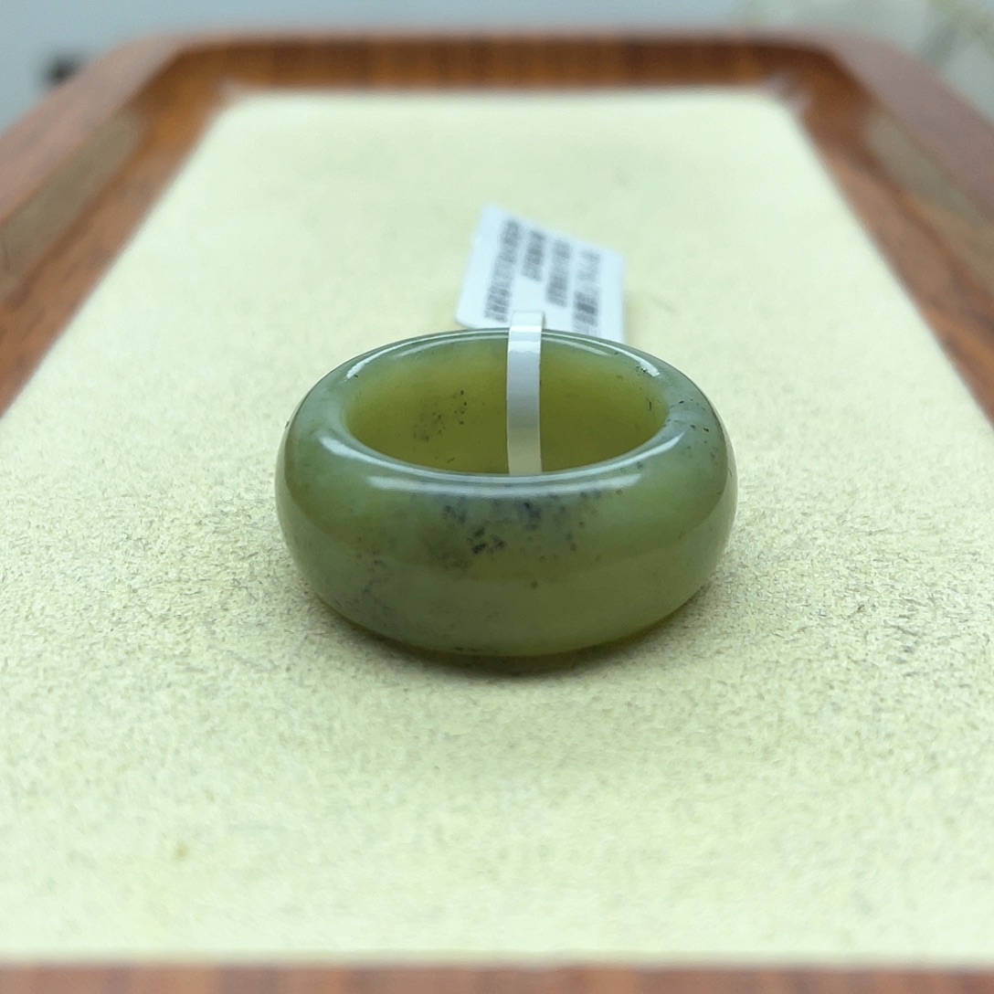 未镶嵌戒指和田玉17青花轮胎17码