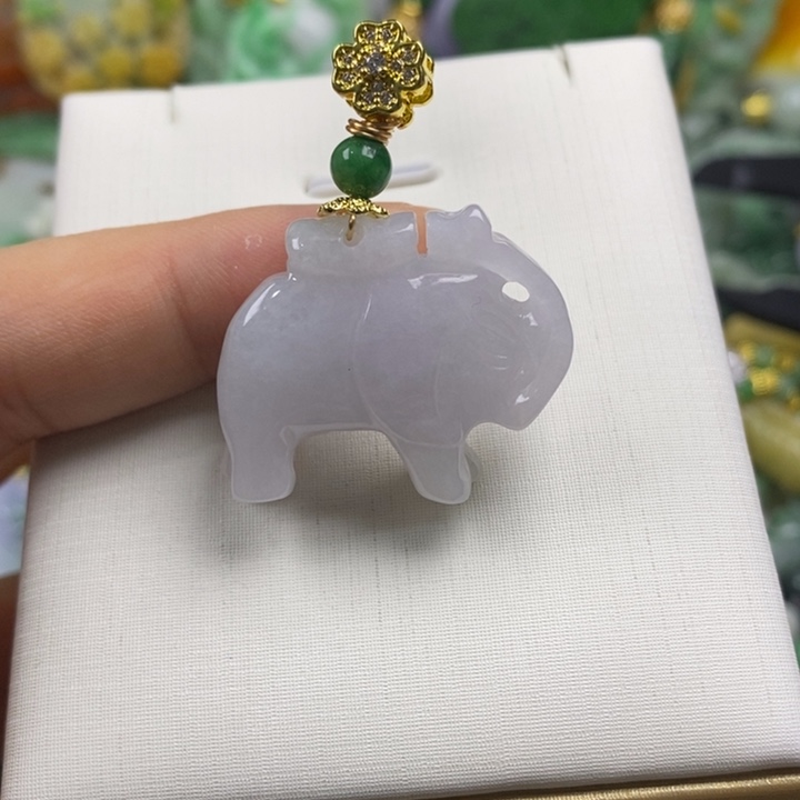 翡翠未镶嵌吊坠(赠链)