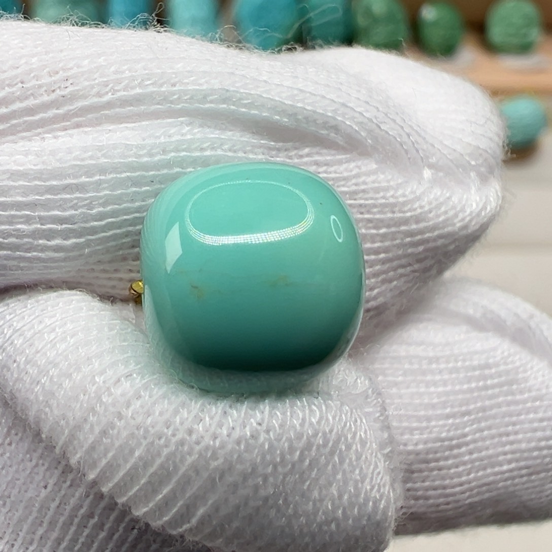 绿松石配饰未镶嵌