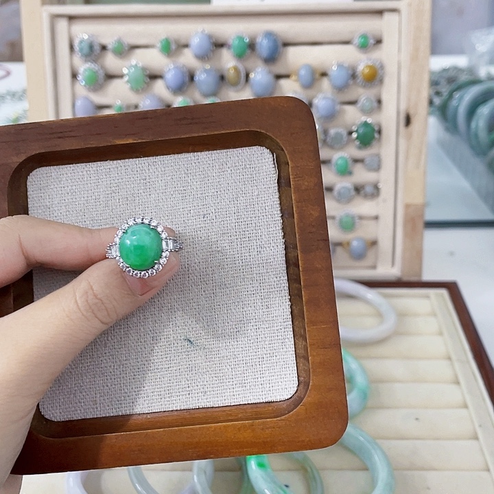 翡翠未镶嵌颈饰天然翡翠Ａ货