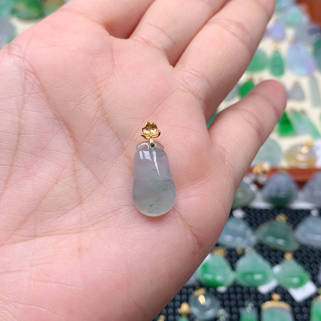 【闪购商品】翡翠吊坠(不含链)18K金镶嵌